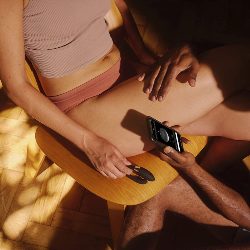 LELO - TIANI HARMONY MASSAJADOR PARA CASAIS PRETO