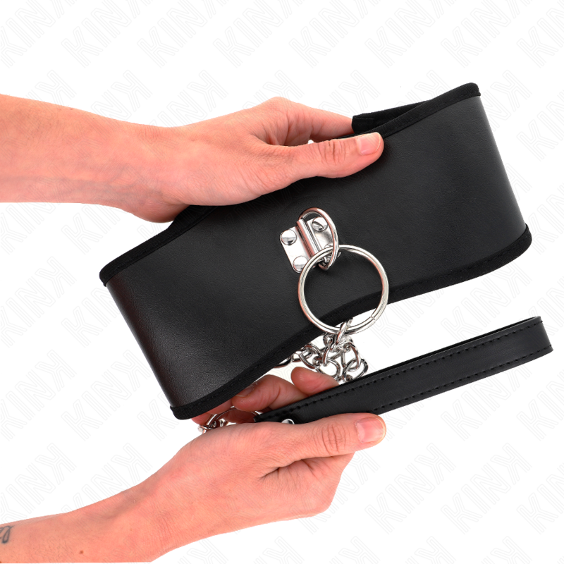 KINK - COLAR COM TRELA 65 CM EXTRA LARGO PRETO AJUSTÁVEL 40-55 CM X 10 CM