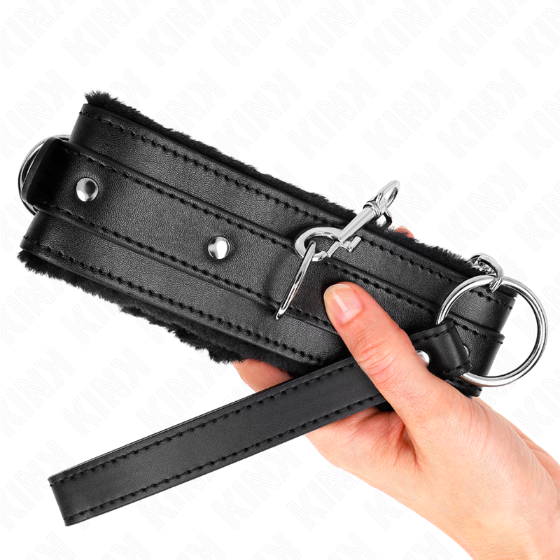 KINK - COLAR COM TRELA 65 CM COM RESTRIÇÕES PRETO AJUSTÁVEL 36-42 CM X 5.5 CM