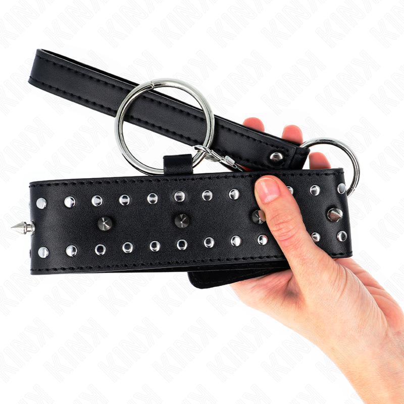KINK - COLAR COM TRELA 65 CM COM TACHAS PRATEADAS MODELO 1 AJUSTÁVEL 36-43 CM X 5 CM