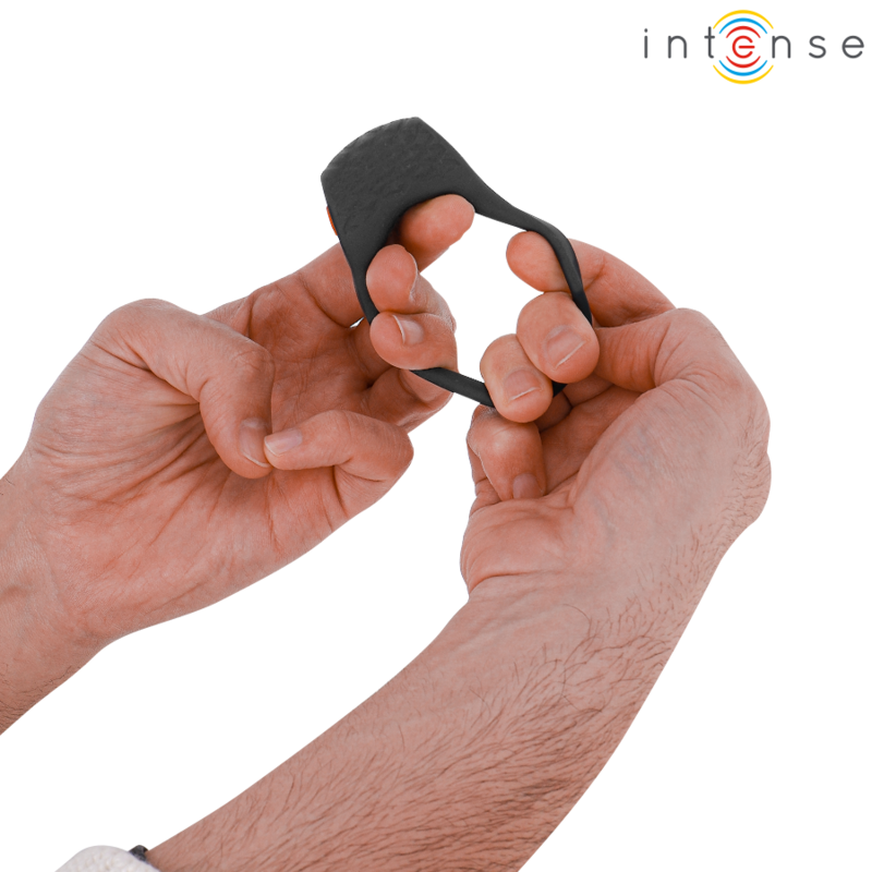 INTENSE - CLOVER ANEL VIBRATÓRIO PARA PÉNIS 10 VIBRAÇÕES PRETO