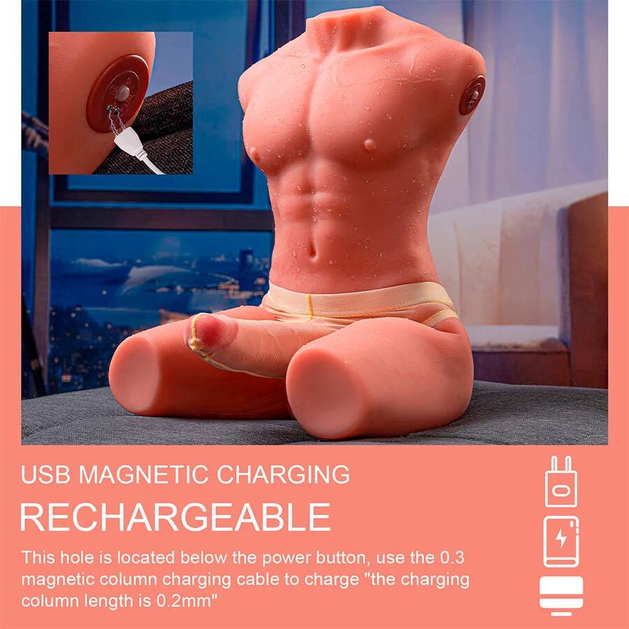 JASON TORSO MEIO-CORPO MASCULINO REALÍSTICO COM EMPURRANDO E VIBRAÇÃO 55 CM - Sex Shop Sexy